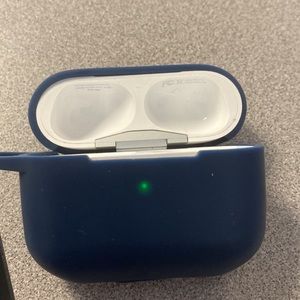 AirPods Pros LEFT BUD MISSING